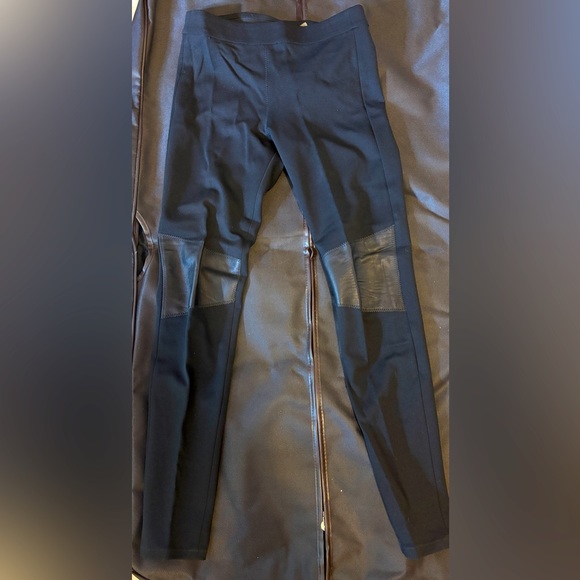 Two pair of brand new Elie Tahiri pants with lamb leather! - Picture 4 of 7